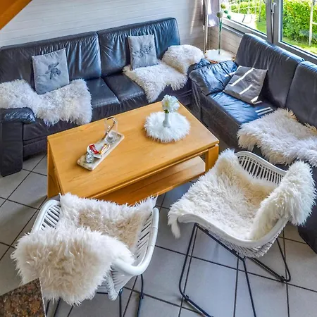 Semesterbostad Ferienhaus 30 In Kirchheim Reimboldshausen